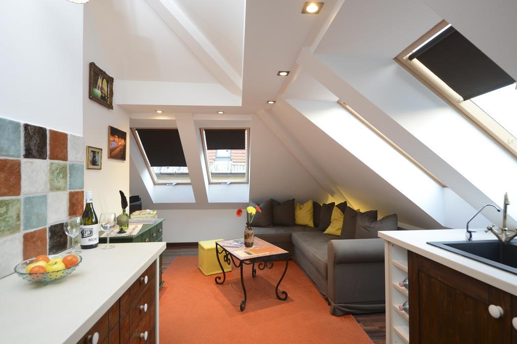 St. Gellert Square - Minilux Apartman Budapeszt Zewnętrze zdjęcie